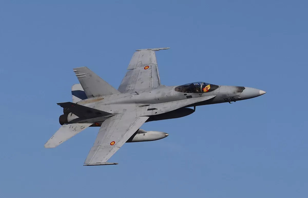 Un F-18M español derribó un dron ruso sobre Rumania y logró el primer derribo aéreo de España desde su ingreso en la OTAN.