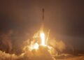 SpaceX lanzó dos Falcon 9 con solo 38 minutos de diferencia y estableció un nuevo récord.