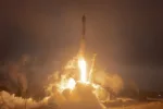 SpaceX lanzó dos Falcon 9 con solo 38 minutos de diferencia y estableció un nuevo récord.