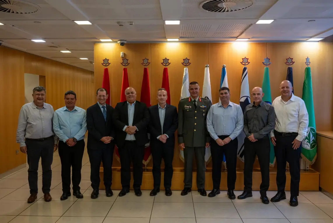 Grecia e Israel acaban de firmar un acuerdo por US$ 3,500 billones para desarrollar Achilles Shield, una nuevo escudo para la defensa aérea ante drones, aeronaves y misiles.