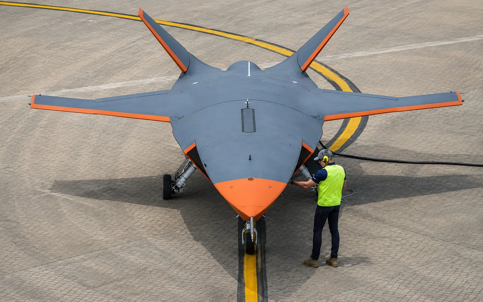 El Ghost Bat es un avión de combate no tripulado, que está desarrollado por Boeing Australia junto con la Real Fuerza Aérea Australiana.