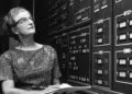 Nancy Grace Roman fue una astrónoma estadounidense que realizó importantes contribuciones a la clasificación y el movimiento estelar.