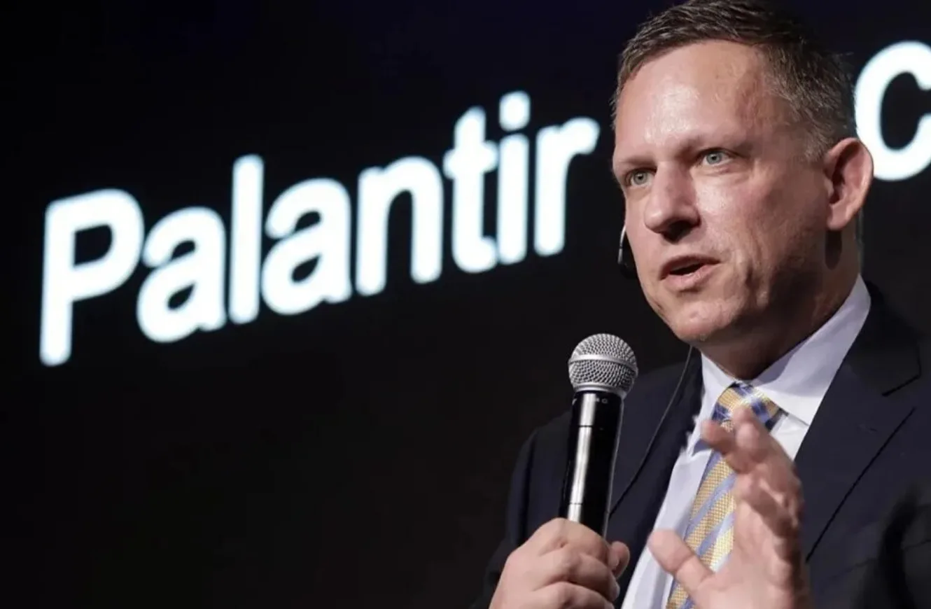 Imagen de Peter Thiel, el multimillonario cofundador de PayPal y Palantir adquirió, a través de su fondo Thiel Macro, cerca del 1% de la petrolera fundada por Miguel Galuccio.
