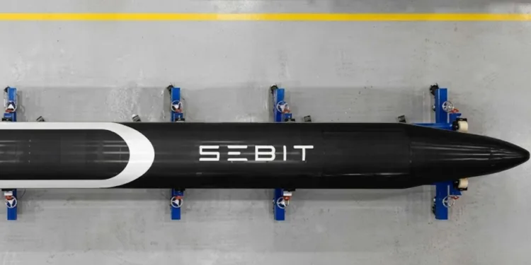 Imagen del cohete suborbital SEBIT, desarrollado por la empresa privada de origen surcoreano INNOSPACE.