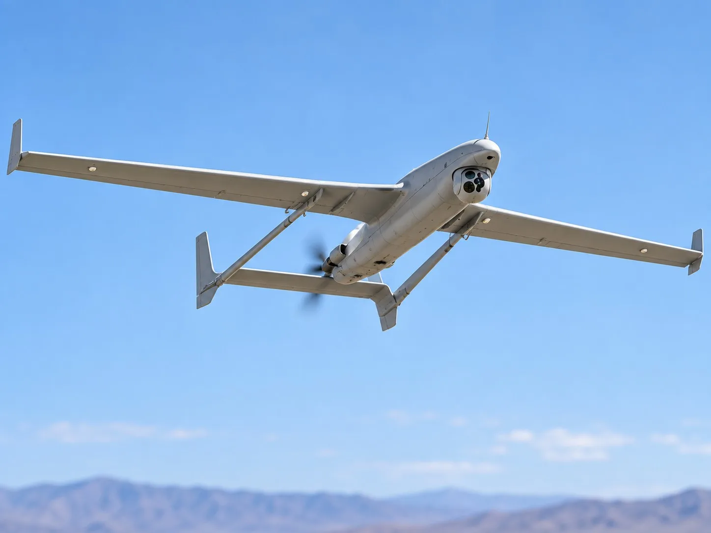 Boeing Insitu probó en vuelo el dron militar Integrator conectado a la constelación satelital OneWeb para extender sus operaciones más allá de la línea de vista.