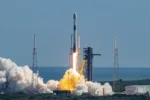 SpaceX alcanzó los 700 lanzamientos de la familia Falcon y completó la nueva constelación de comunicaciones de la empresa europea SES. Crédito: SpaceX.