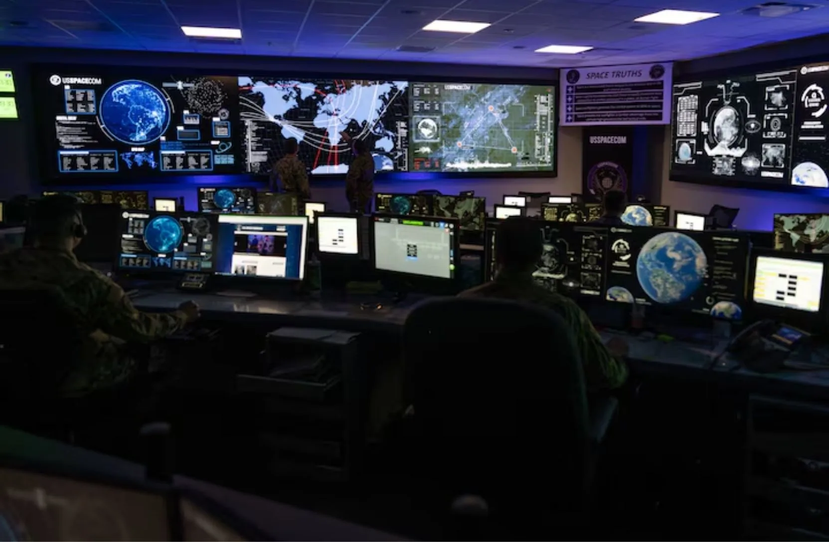 El Centro de Operaciones Conjuntas del Comando Espacial de EE. UU. en la Base de la Fuerza Espacial Peterson, en Colorado, en esta foto de 2023. Christopher DeWitt/Comando Espacial de EE. UU./