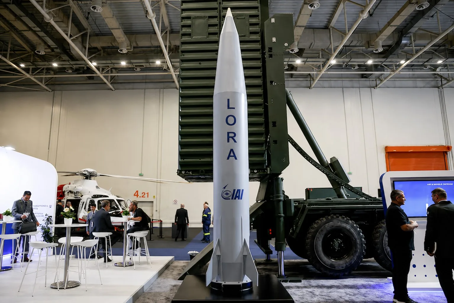 El misil balístico LORA está desarrollado por la empresa Israel Aerospace Industries (IAI).