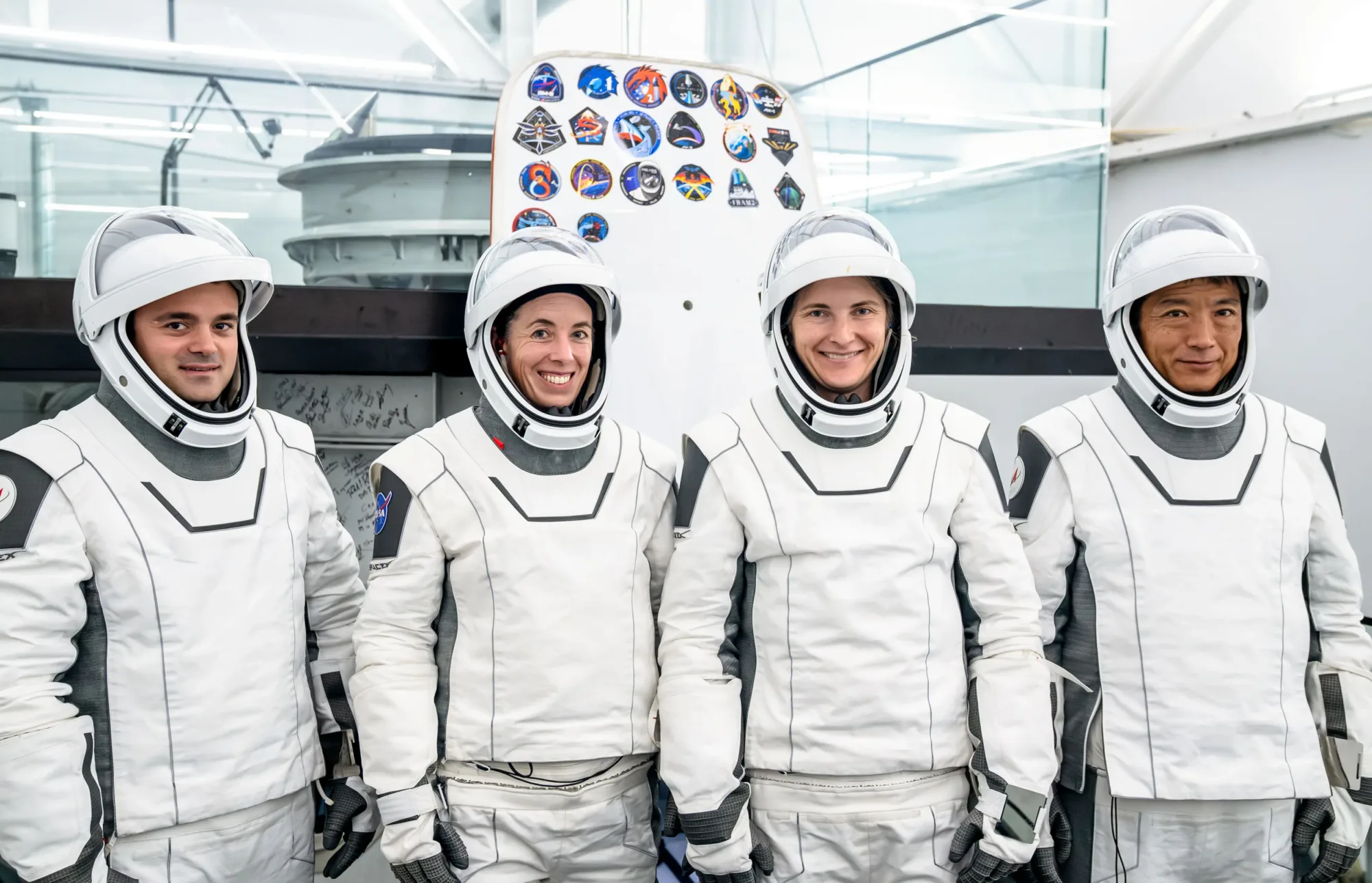 La NASA presentó a los astronautas de Crew-14 que vivirán seis meses en el espacio, a bordo de la Estación Espacial Internacional.