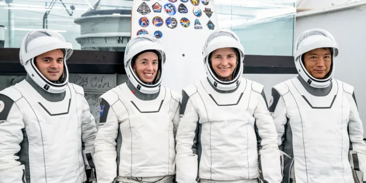 La NASA presentó a los astronautas de Crew-14 que vivirán seis meses en el espacio, a bordo de la Estación Espacial Internacional.