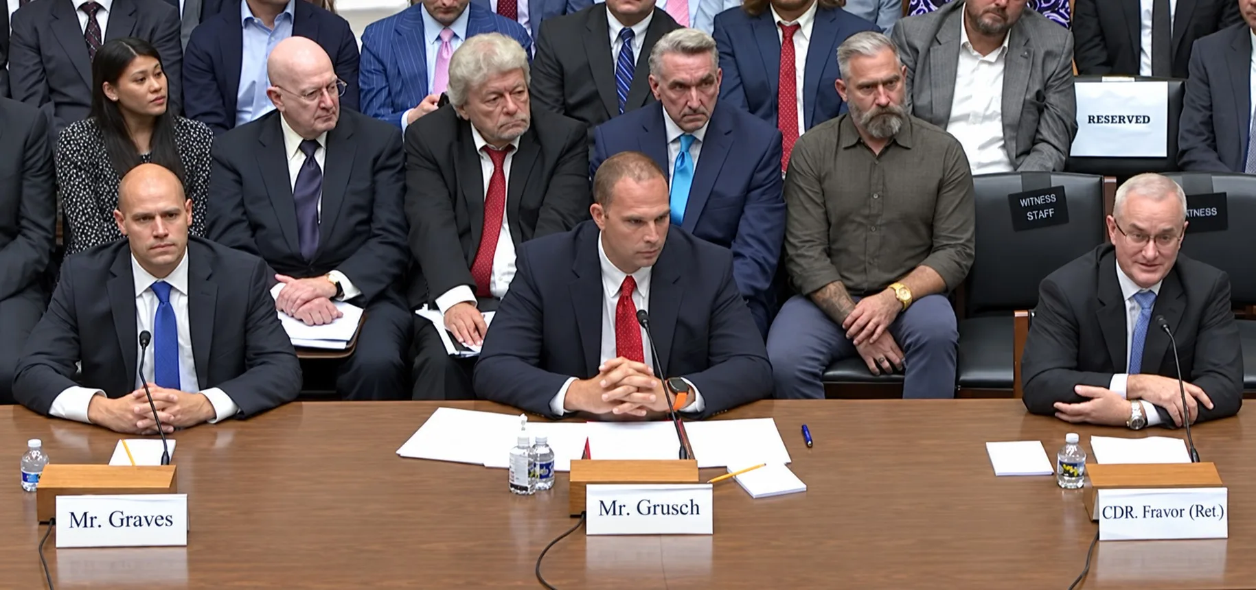 David Grush, exoficial de inteligencia de Estados Unidos, afirmó que militares abatieron a seres “reptilianos” de más de dos metros.