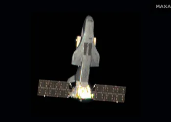 EE.UU. reveló una imagen del misterioso avión espacial chino Shenlong fotografiado en órbita.