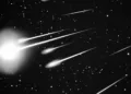 Los restos del cometa Halley producirán una lluvia de meteoros visible desde Argentina, con su mayor actividad el 21 y 22 de octubre.
