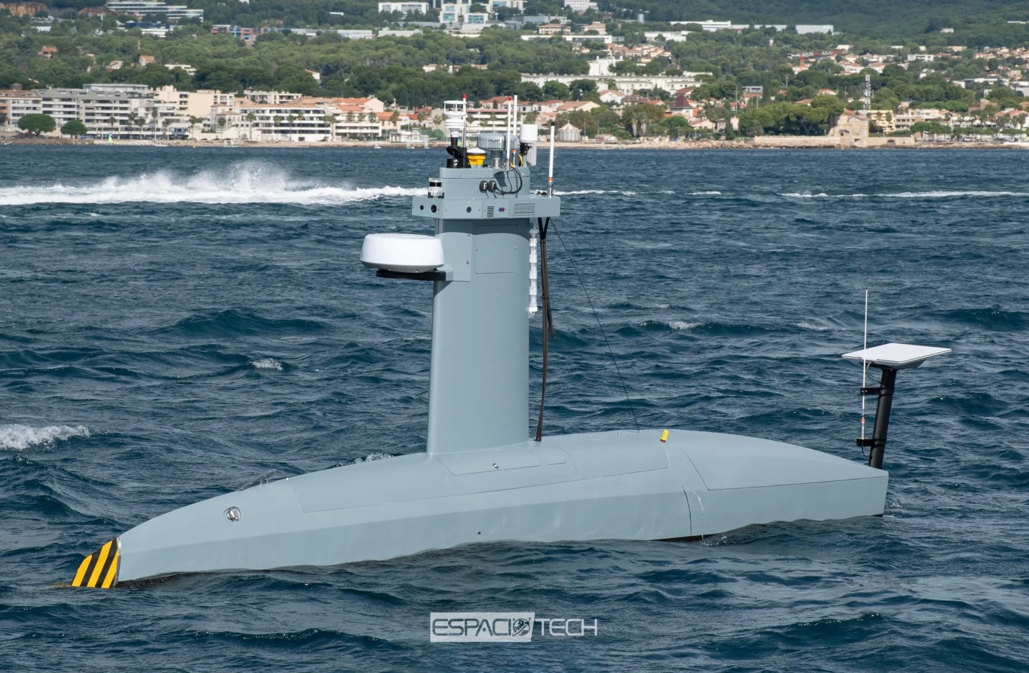 Espacio Tech, Escenario Mundial y Zona Militar pudieron observar en operación a los USV de Exail durante las demostraciones realizadas en el marco del Euronaval Press Tour 2026.
