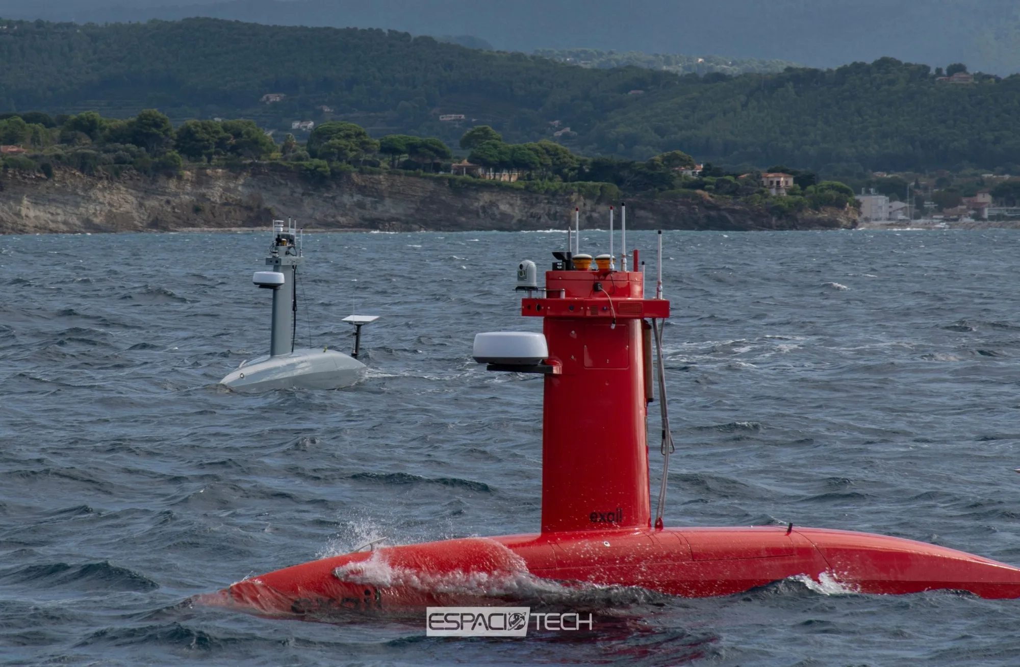Espacio Tech, Escenario Mundial y Zona Militar pudieron observar en operación a los USV de Exail durante las demostraciones realizadas en el marco del Euronaval Press Tour 2026.