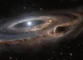 Astrónomos encontraron un “planeta Fénix” que nació de las cenizas de una estrella muerta.