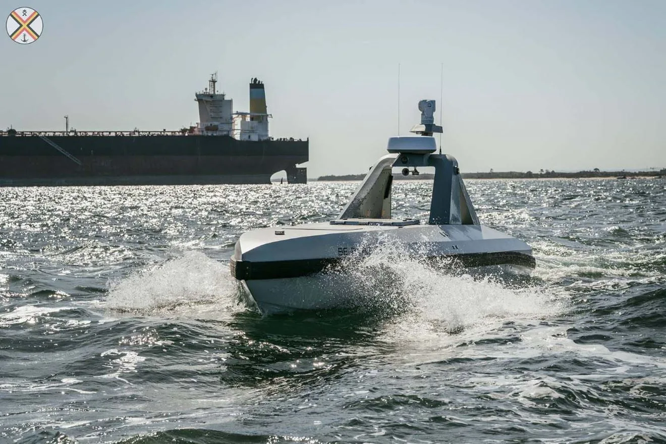 Reino Unido probó drones, embarcaciones autónomas y sonares para cazar submarinos durante un el ejercicio REPMUS 2026 de la OTAN.