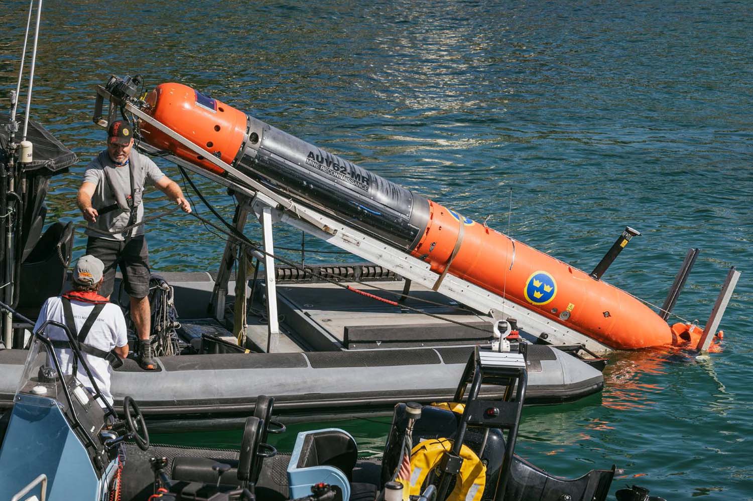 Reino Unido probó drones, embarcaciones autónomas y sonares para cazar submarinos durante un el ejercicio REPMUS 2026 de la OTAN.