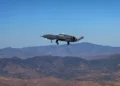 Northrop Grumman voló por primera vez el YFQ-48A, su nuevo caza autónomo para la Fuerza Aérea de EE.UU.