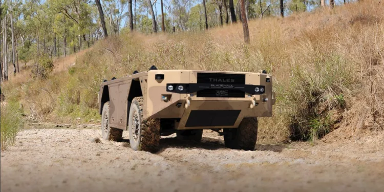 Thales Australia y 3ME Technology presentaron BladeHAUL, un vehículo militar autónomo diseñado para transportar hasta 10.000 kg de carga. Crédito: Thales.