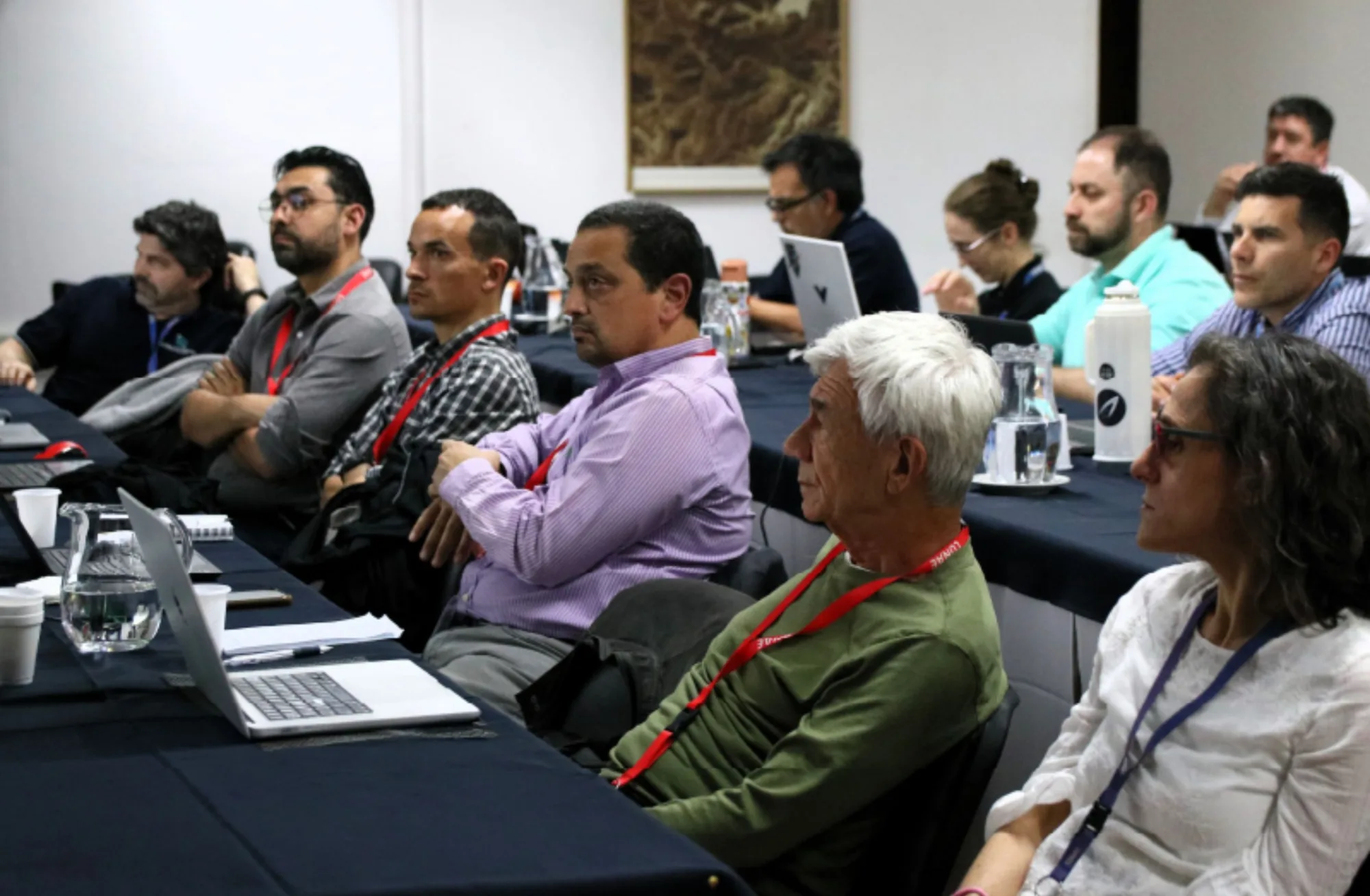 El nuevo satélite argentino SABIA-Mar superó dos revisiones técnicas para avanzar con las pruebas de los sistemas de control de la estación terrena de Córdoba.